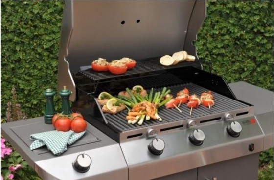 Pour un délicieux repas en été, le barbecue à gaz est un must-have