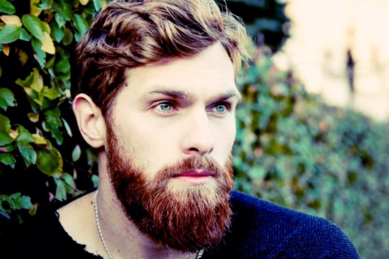 Sois des cheveux pour homme